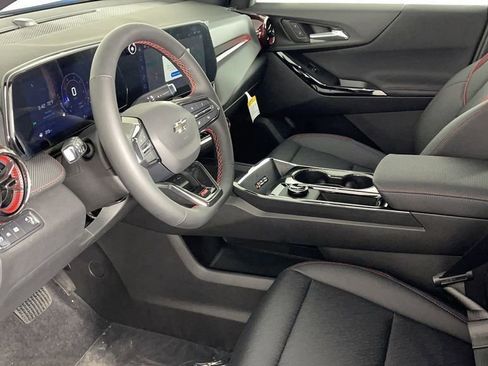 New 2025 Chevrolet Equinox RS image 11