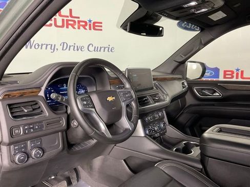 Used 2023 Chevrolet Suburban Premier image 13