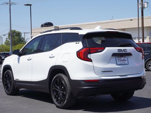 Certified 2020 GMC Terrain SLE w/ Elevation Edition FWD image 3