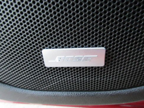 Certified 2023 GMC Acadia SLE w/ Driver Convenience Package image 22