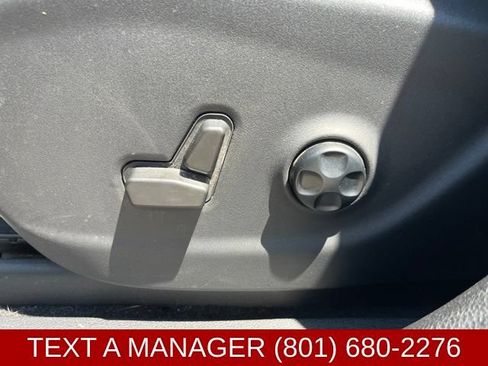 Used 2021 Jeep Cherokee Trailhawk w/ Technology Group AWD/4WD image 16