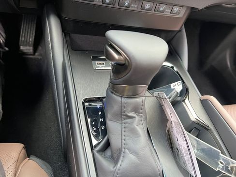 New 2025 Lexus ES 350 Ultra Luxury image 21