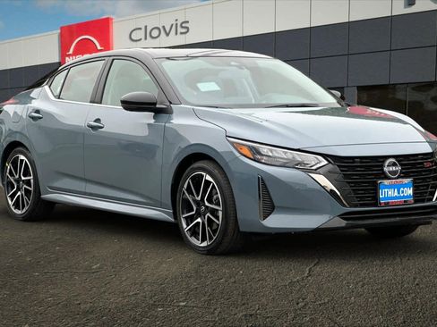 New 2025 Nissan Sentra SR image 10