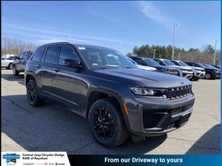 New 2026 Jeep Grand Cherokee Altitude video 1