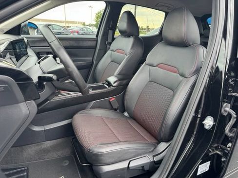Used 2026 Nissan Kicks SR FWD image 18
