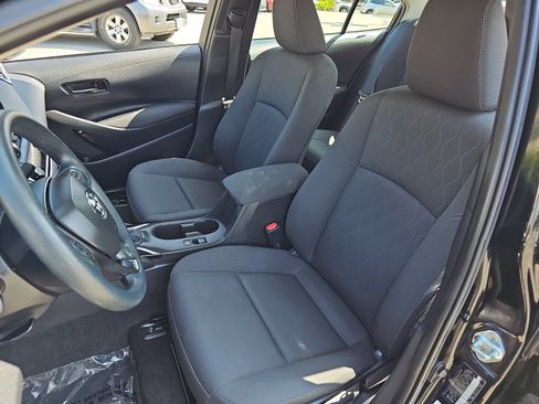 Used 2025 Toyota Corolla LE FWD image 14