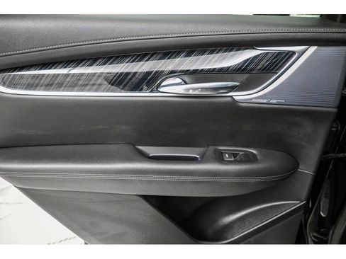 Used 2024 Cadillac XT6 Premium Luxury AWD/4WD image 27