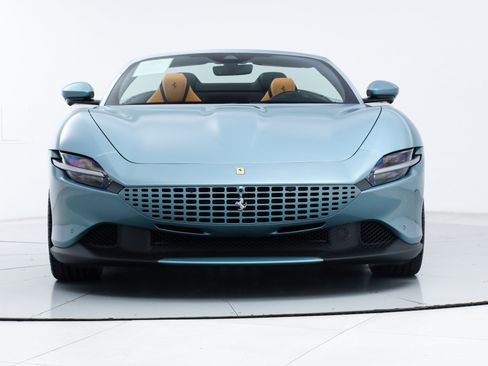 Certified 2025 Ferrari Roma Spider RWD image 13