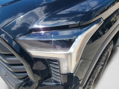 Used 2023 Toyota Tundra SR5 w/ SR5 Premium Package AWD/4WD image 24