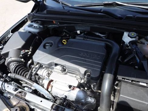 Used 2025 Chevrolet Malibu LS FWD image 37
