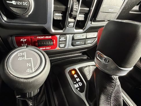 Used 2025 Jeep Gladiator Rubicon w/ Safety Group image 26