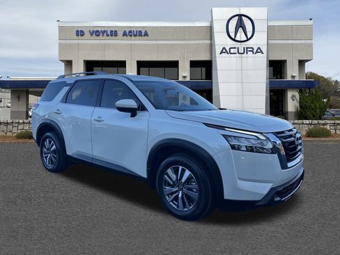 Used 2022 Nissan Pathfinder SL w/ Cargo Package image 3