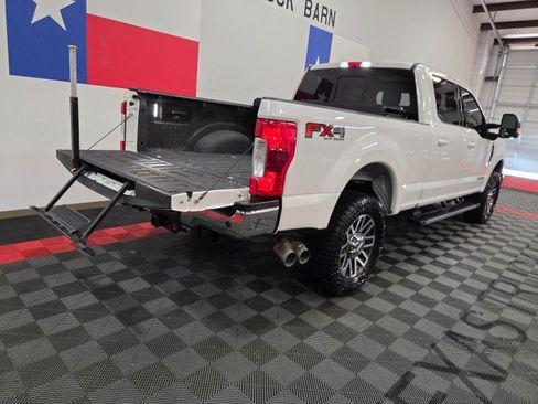 Used 2019 Ford F250 Lariat w/ Lariat Ultimate Package AWD/4WD image 28