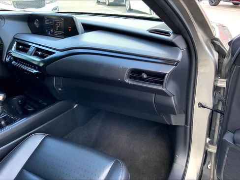 Used 2019 Lexus UX 250h w/ Accessory Package image 17