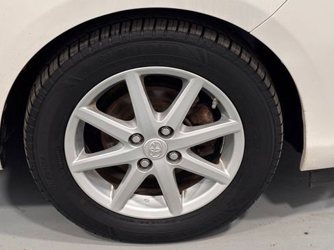 Used 2013 Toyota Prius C Three image 32