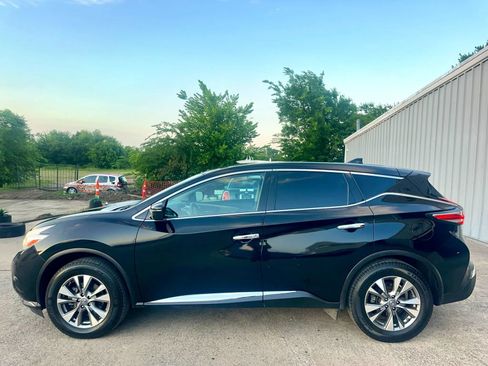Used 2017 Nissan Murano S w/ Navigation Package AWD/4WD image 3