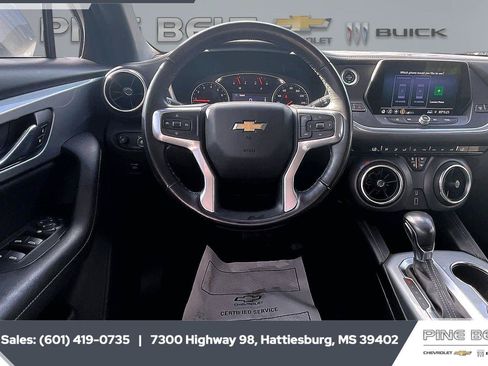 Used 2020 Chevrolet Blazer LT FWD image 5
