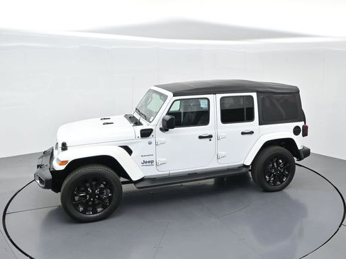 Used 2021 Jeep Wrangler Unlimited Sahara w/ Cold Weather Group image 62
