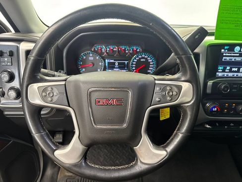 Used 2019 GMC Sierra 1500 SLE w/ SLE Value Package AWD/4WD image 10