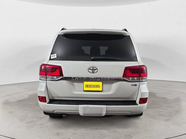 Used 2016 Toyota Land Cruiser AWD/4WD image 6