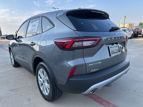 Used 2025 Ford Escape Active FWD image 24
