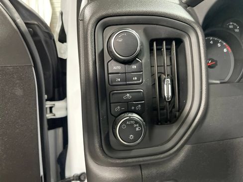 Used 2023 Chevrolet Silverado 1500 Custom Trail Boss AWD/4WD image 27