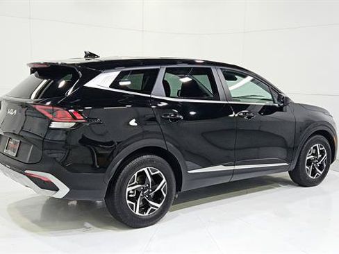 Used 2025 Kia Sportage LX FWD image 8