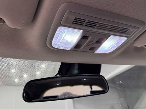 Used 2022 Honda HR-V LX image 22