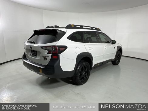 Used 2022 Subaru Outback Wilderness image 7