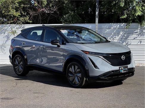 Used 2024 Nissan Ariya AWD image 6