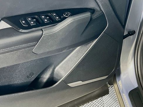 Used 2023 Kia Sportage EX image 19