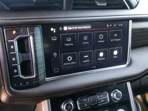 Used 2024 GMC Yukon XL Denali w/ Max Trailering Package image 16