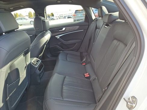 Used 2024 Audi A6 Premium Plus image 11