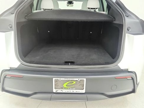 Used 2026 Tesla Model Y AWD image 28