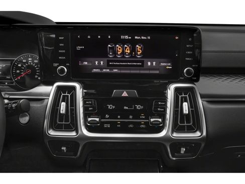 Used 2022 Kia Sorento EX w/ Panoramic Sunroof Package FWD image 6