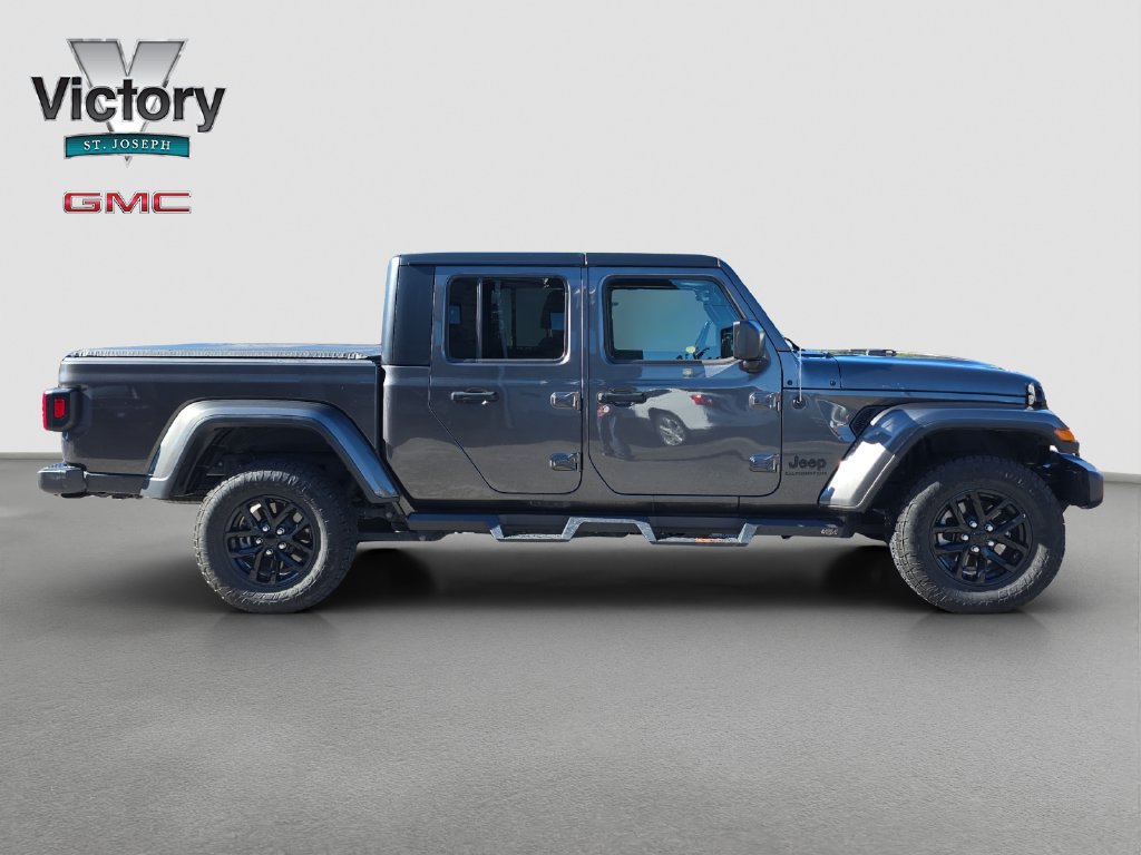 Used 2022 Jeep Gladiator Sport AWD/4WD image 19