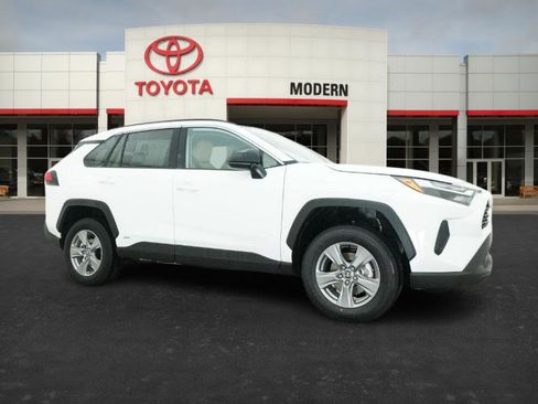 New 2025 Toyota RAV4 LE image 28