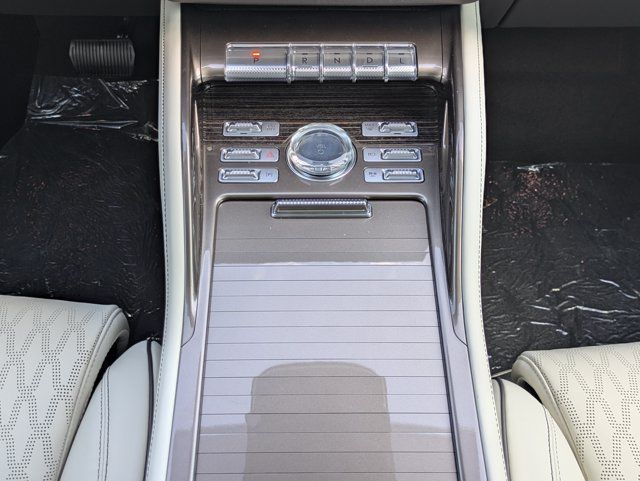 New 2026 Lincoln Nautilus Black Label w/ Jet Appearance Package AWD/4WD image 19