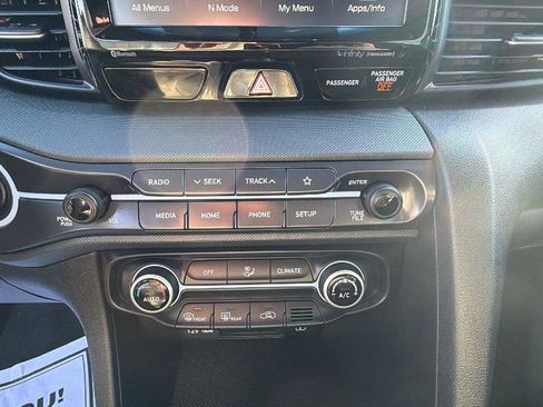 Used 2020 Hyundai Veloster N w/ Performance Package image 11