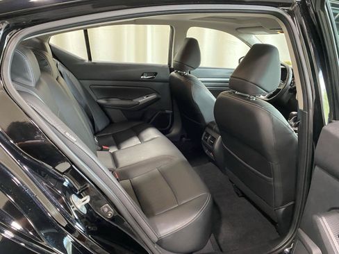 Used 2019 Nissan Altima 2.5 SL AWD/4WD image 12
