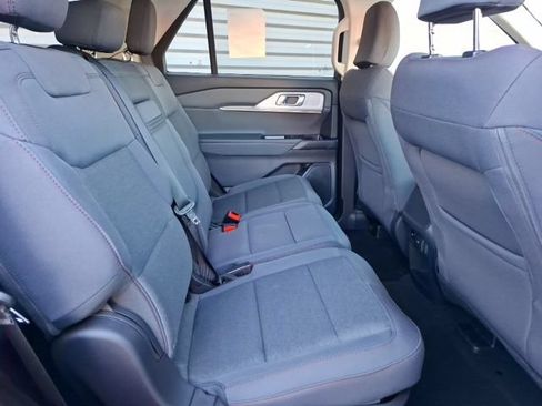 New 2026 Ford Explorer Active AWD/4WD image 32