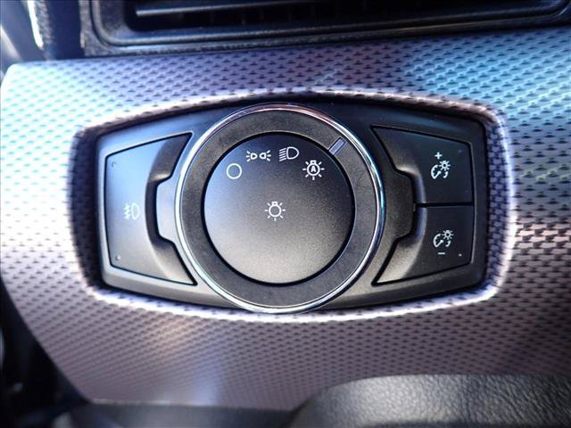 Used 2017 Ford Mustang Coupe RWD image 13