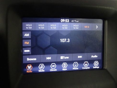 Used 2020 Jeep Compass Latitude image 30