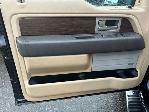 Used 2013 Ford F150 Lariat w/ Luxury Equipment Group image 16