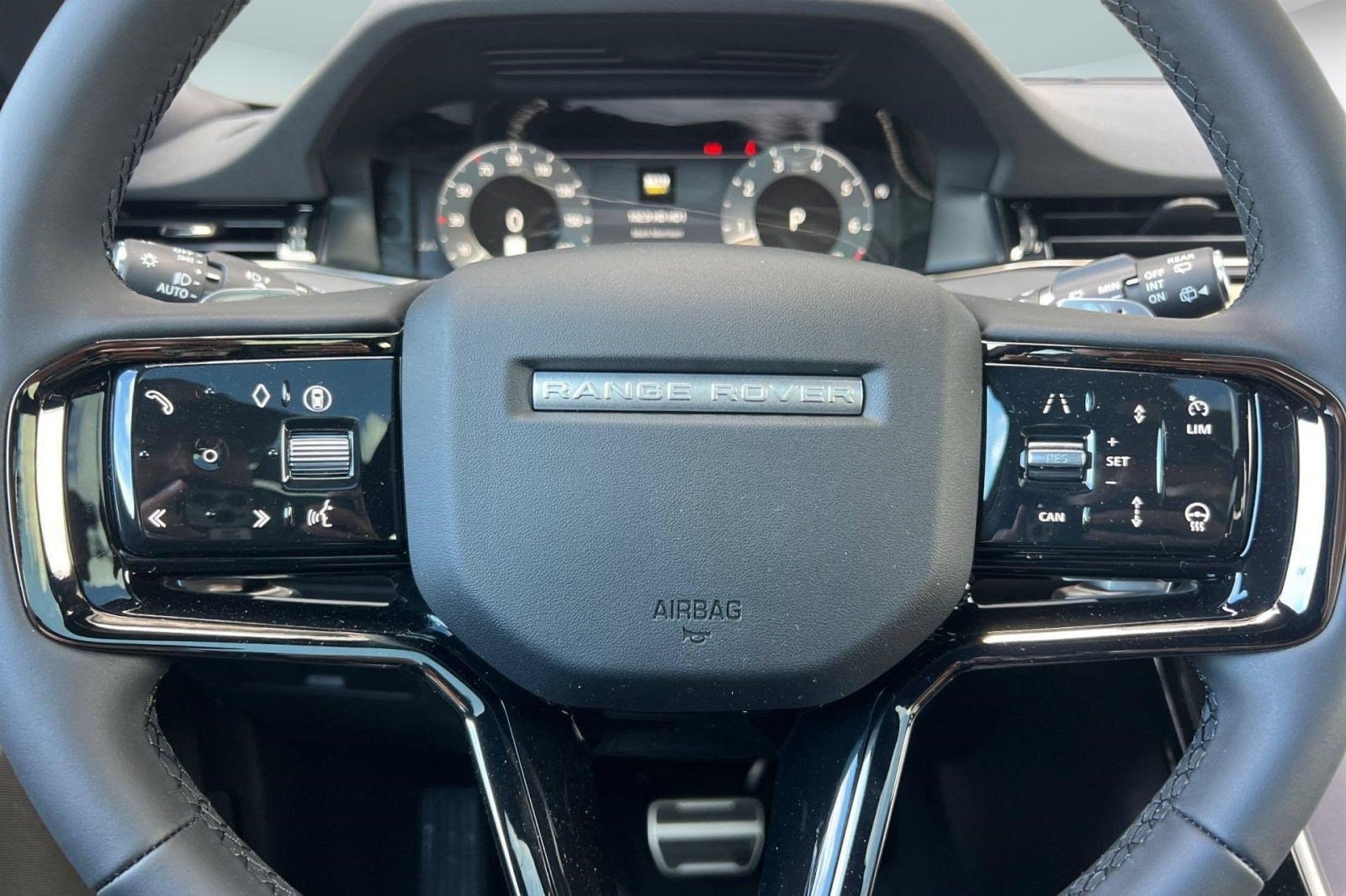 New 2026 Land Rover Range Rover Evoque Dynamic SE AWD/4WD image 26