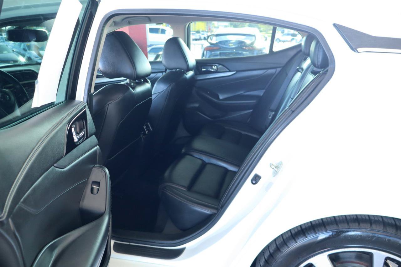 Used 2017 Nissan Maxima 3.5 SV FWD image 29
