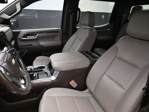 Used 2023 Chevrolet Silverado 1500 LTZ AWD/4WD image 13