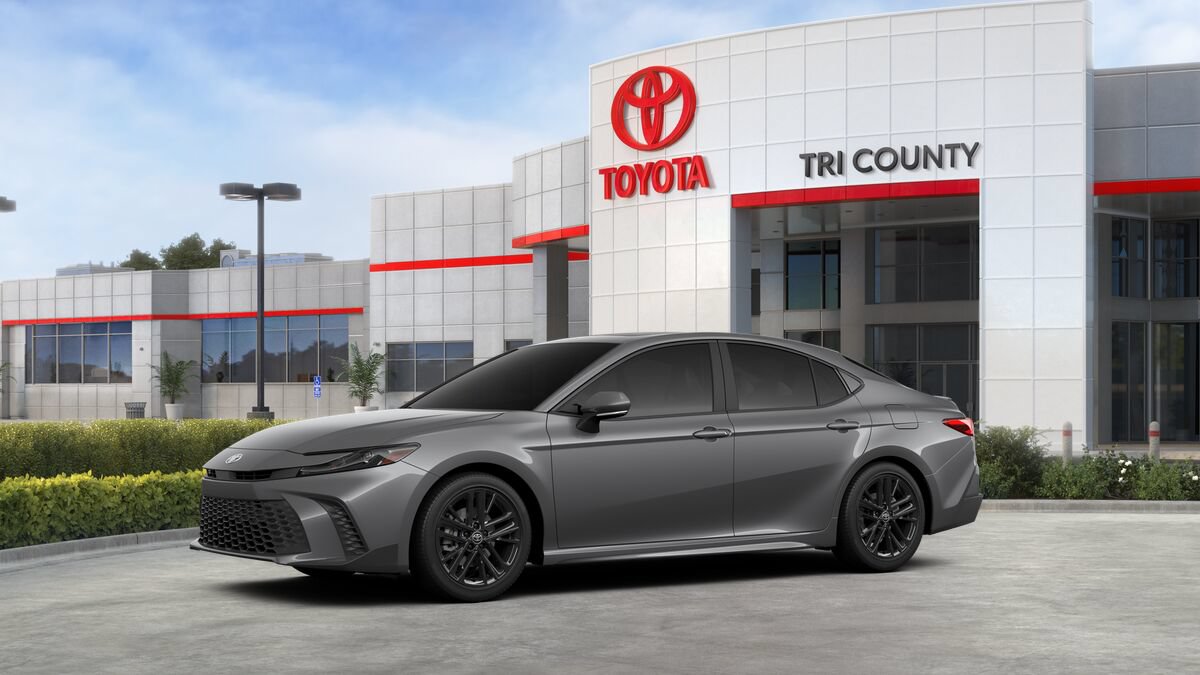 New 2026 Toyota Camry SE FWD image 2