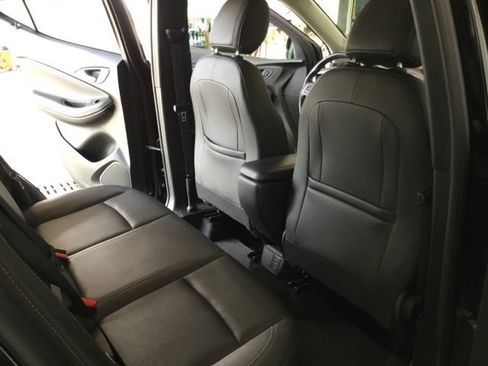 Used 2024 Buick Encore GX Sport Touring AWD/4WD image 39