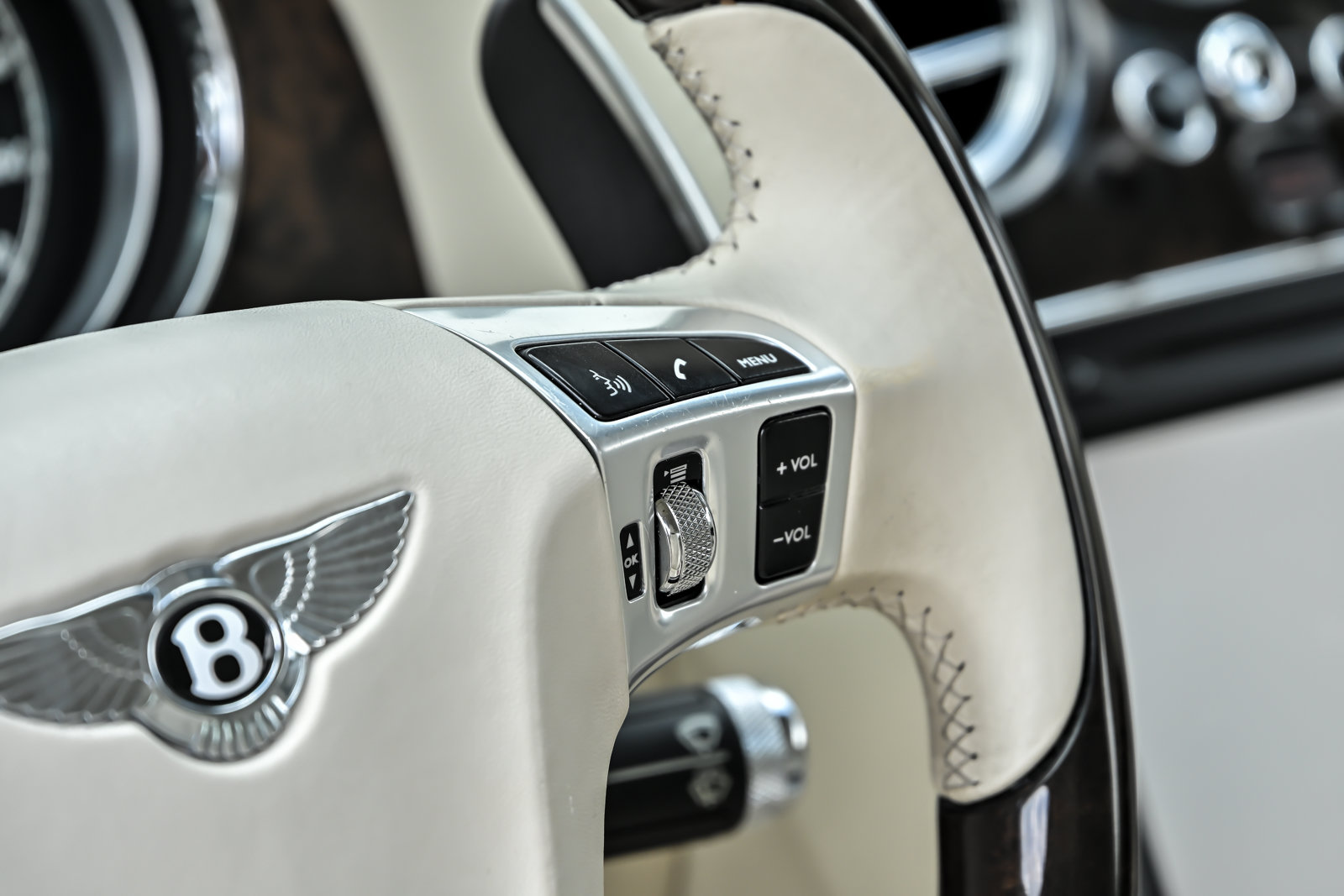 Used 2014 Bentley Continental GT AWD/4WD image 31
